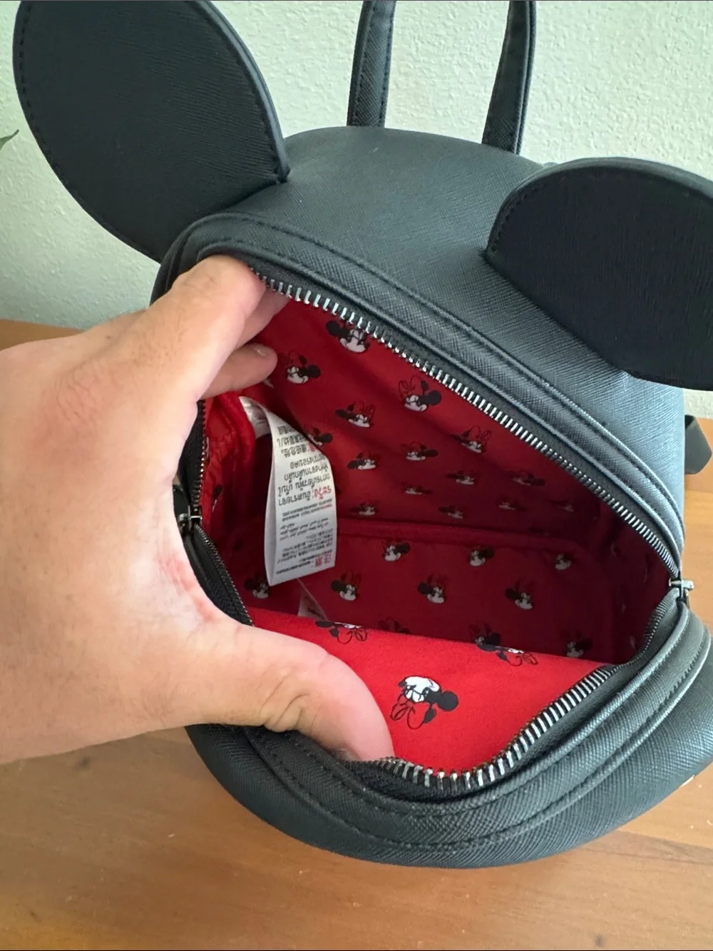 Disney playful minnie
